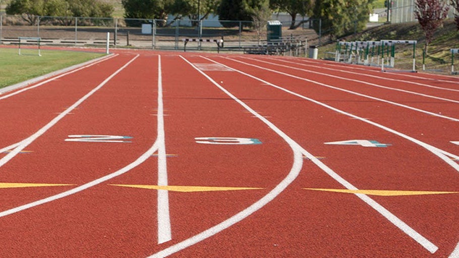 What to Eat Before, During, and After a Track & Field Meet